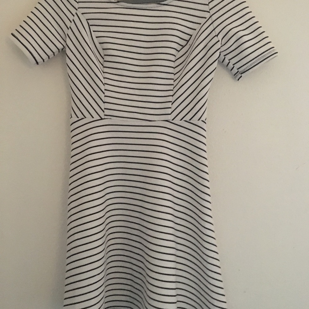 Spechless/ Beautiful Fit and Flare strapped Dress. - Picture 6 of 8